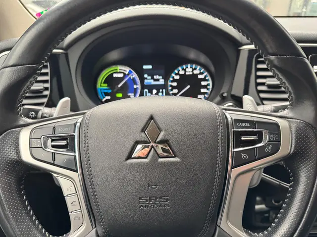 Mitsubishi Outlander 2.4 PHEV Pure 2019 Hybride Benzine 13