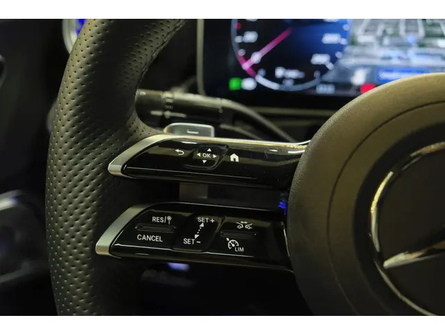 Mercedes-Benz CLE Coupé CLE200 AMG 204pk 2024 Benzine 39