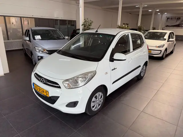 Hyundai i10 1.0 i-Drive 2012 Benzine 3