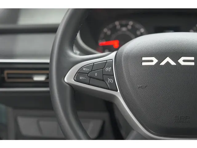 Dacia Jogger TCe 110 Extreme 2025 Benzine 36