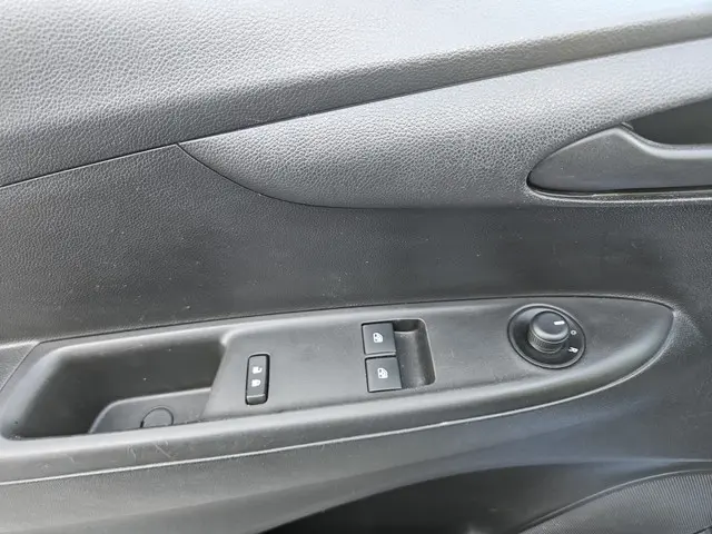 Opel KARL 1.0 Rocks Online Edition 2017 Benzine 14