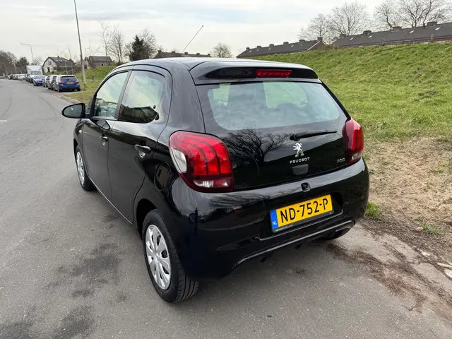 Peugeot 108 1.0 e-VTi Active 2016 Benzine 3