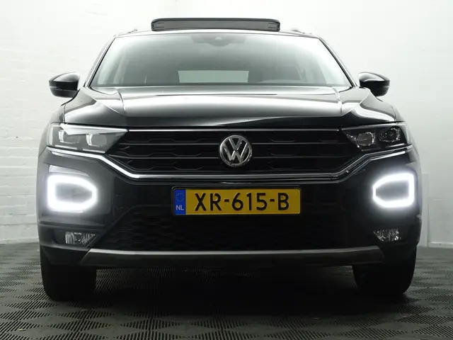 Volkswagen T-Roc 1.5 TSI R-line+ Aut- 2019 Benzine 29