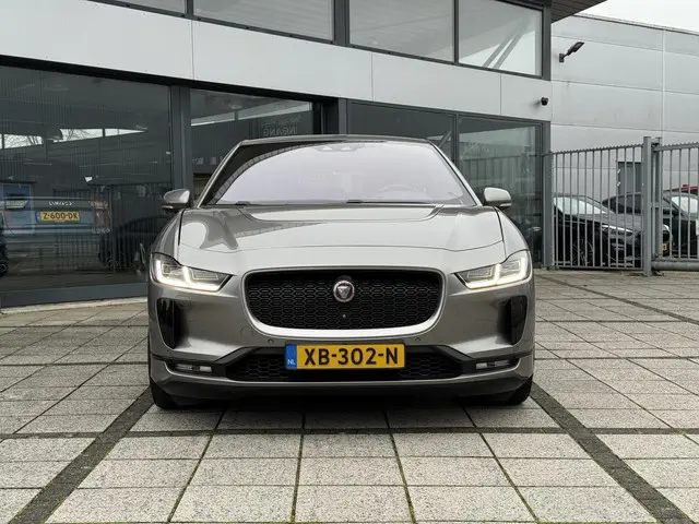 Jaguar I-PACE Aut. EV400 4WD HSE 90kWh 2018 Elektrisch 8