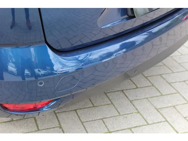 Renault Mégane Estate 1.3 TCe Limited 140 pk 2020 Benzine 21