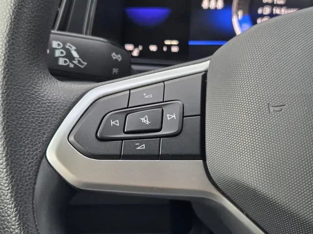 Volkswagen T-Roc 1.0 TSI Life 2022 Benzine 9