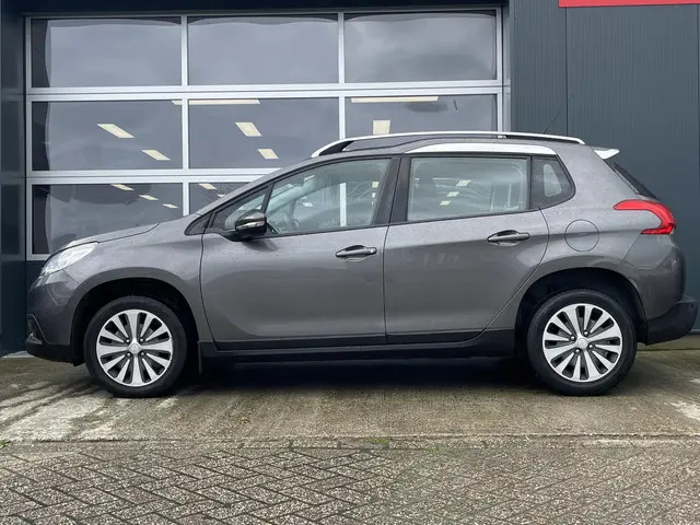 Peugeot 2008 1.2 VTi Active Pack Premium 2014 Benzine 5