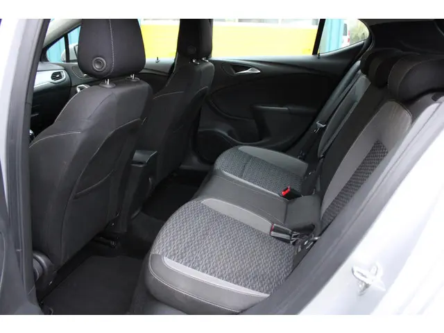 Opel Astra 1.2 Business Edition 2020 Benzine 11