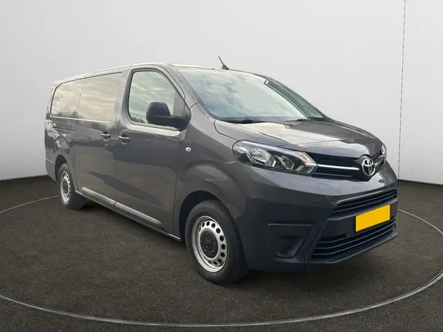 Toyota ProAce Worker 2.0 D-4D Live Long Aut- 2022 Diesel 4