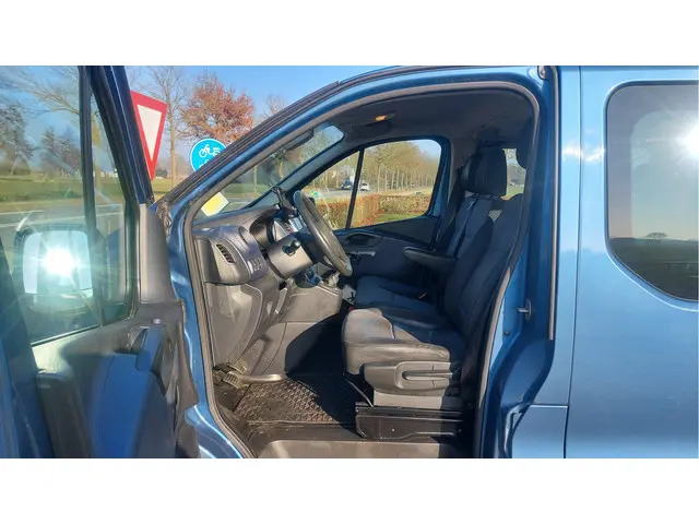 Opel Vivaro 1.6 CDTI L2H1 DC Sport EcoFlex 2018 Diesel 11