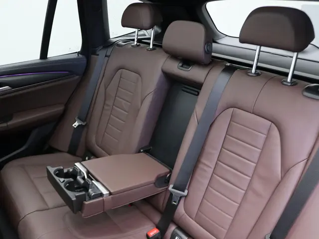 BMW iX3 High Executive 80 kWh 2022 Elektrisch 26