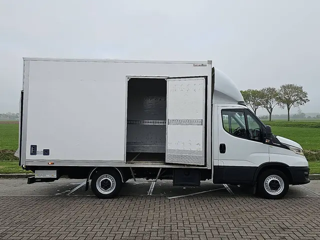 Iveco Daily 35S14 2022 Diesel 15