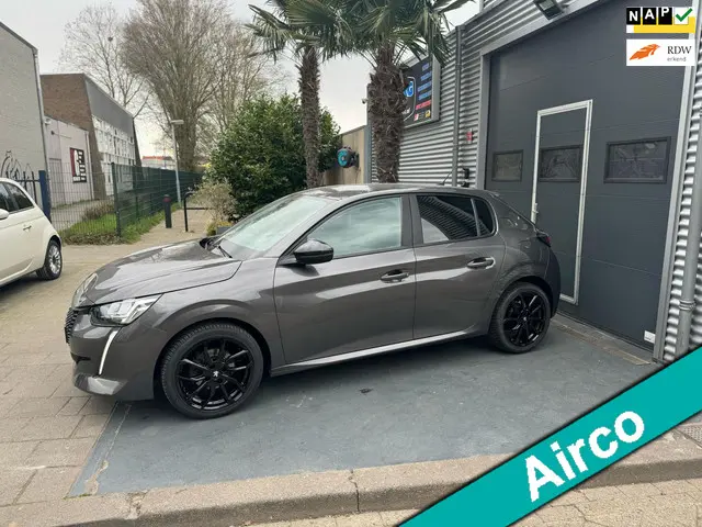 Peugeot 208 1.2 PureTech Active AIRCO 2022 Benzine