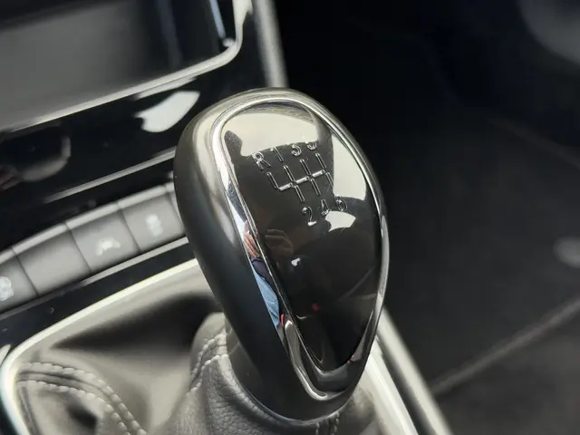 Opel Astra 1.2 Blitz Elegance 2021 Benzine 24