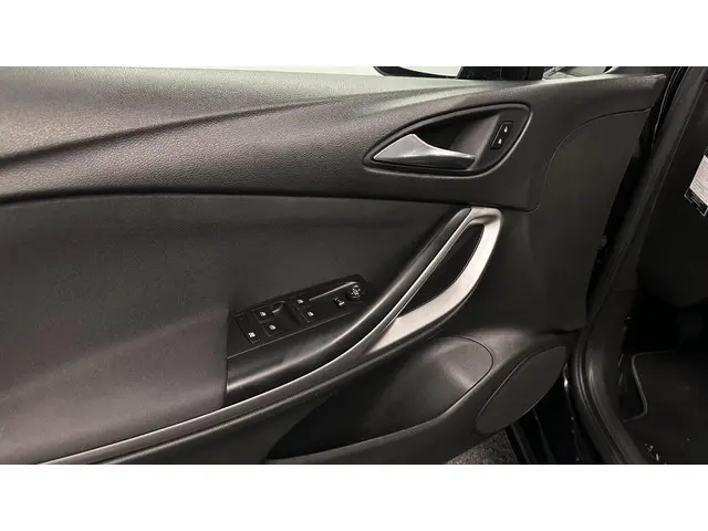 Opel Astra Sports Tourer 1.2 Blitz Edition 2020 Benzine 18