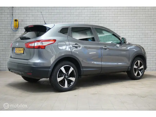 Nissan QASHQAI 1.2 Connect Edition 2015 Benzine 4