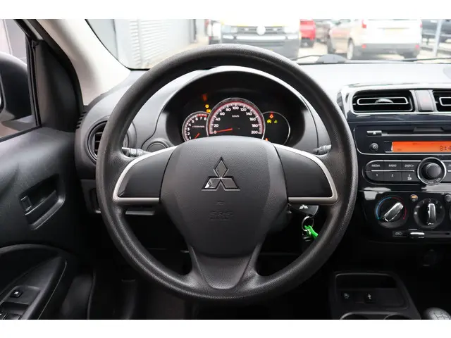 Mitsubishi Space Star 1.0 Cool+ 2020 Benzine 20