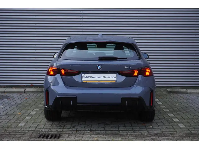 BMW 1 Serie 120 2024 Benzine 5