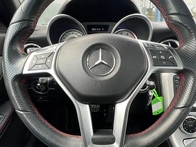 Mercedes-Benz SLK 200 AMG PANORAMADAK 2014 Benzine 30