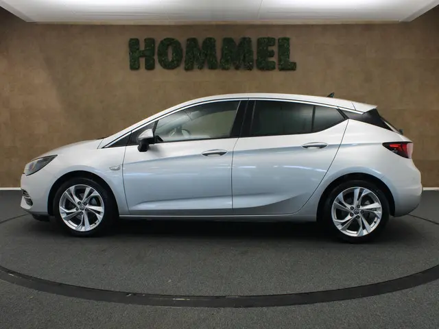 Opel Astra 1.2 Edition 2020 Benzine 8