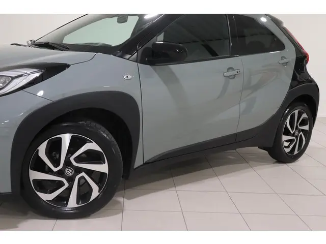 Toyota Aygo X 1.0 VVT-i Envy, 2024 Benzine 7