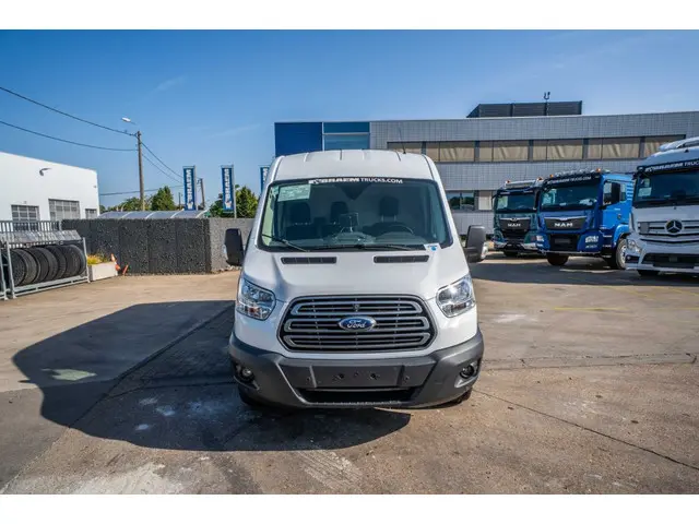 Ford Transit 2.0 TDCI 2019 Diesel 9