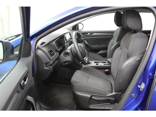 Renault Mégane Estate | 1700kg trekgewicht! | 2023 Benzine 4