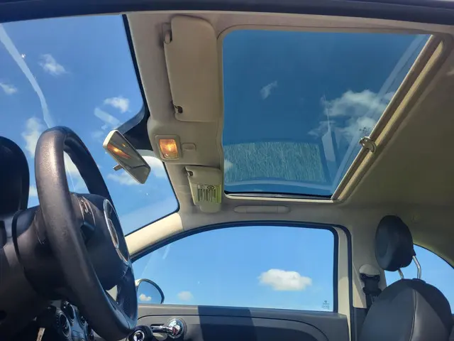 Fiat 500 1.2 Pop airco panoramadak 2012 Benzine 4