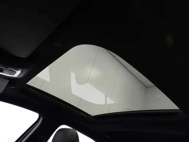 Mercedes-Benz A-Klasse A180 Premium Plus 2021 Benzine 21