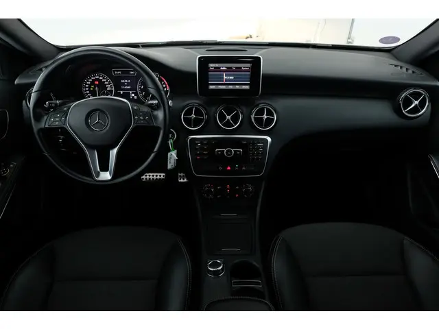Mercedes-Benz A-Klasse 180 Ambition 2013 Benzine 30