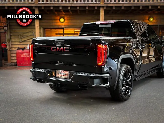 GMC Sierra 1500 Denali 6.2L 2024 Benzine 12