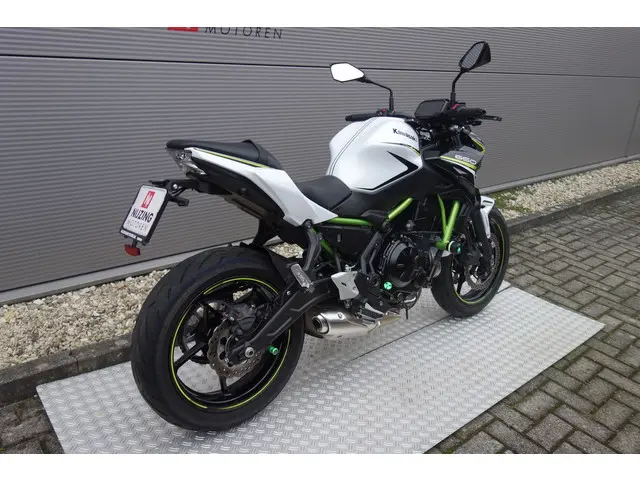 Kawasaki Z650 ABS 2020 Benzine 3