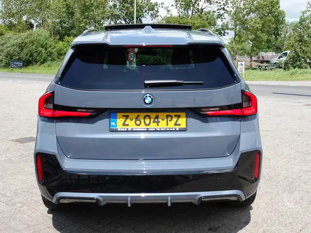 BMW X1 xDrive25e M-SPORT 2024 Hybride Benzine 8