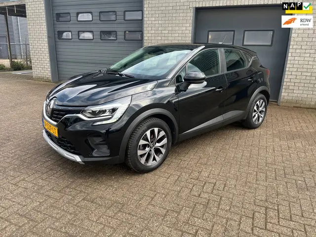 Renault Captur 1.3 TCe 140 Business Zen 2021 Benzine