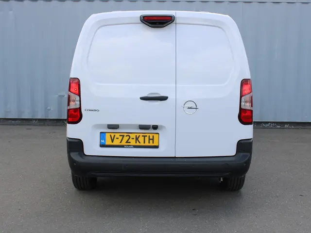 Opel Combo 1.5D 100 L2H1 2024 Diesel 6