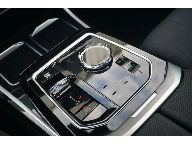 BMW 7 Serie 750e xDrive 2025 Hybride Benzine 22