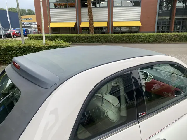 Fiat 500C 0.9 TwinAir Turbo 60th Anniversary 2018 Benzine 8
