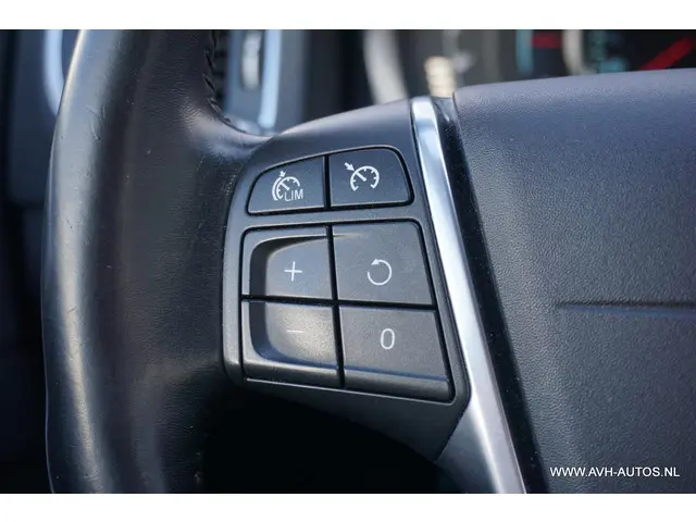 Volvo S60 1.6 T3 Momentum 2015 Benzine 18