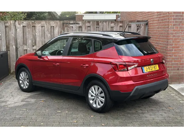 SEAT Arona 1.0 TSI Style Business Intense 2020 Benzine 6