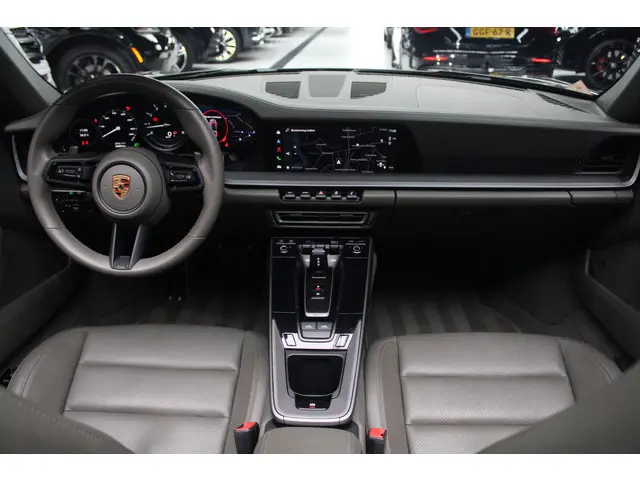 Porsche 911 3.0 4 Targa 2022 Benzine 13