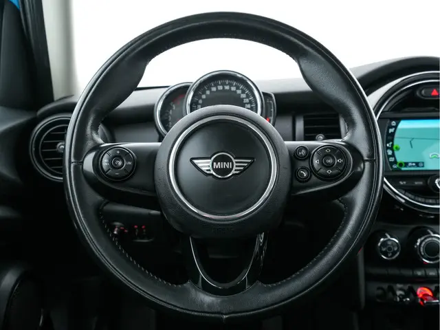 MINI One Mini 1.5 D Business-Pack 2018 Diesel 18