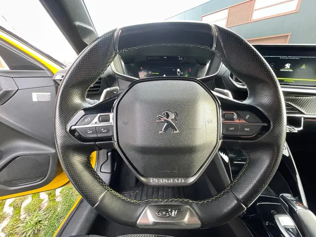 Peugeot 208 1.2 Turbo GT AUTOMAAT 2021 Benzine 19