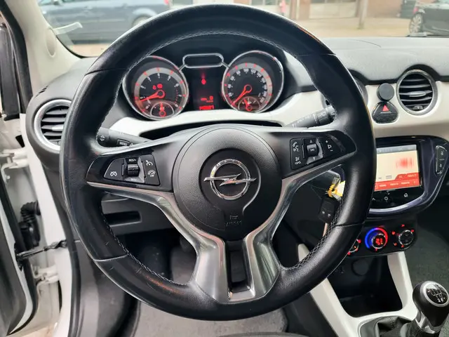 Opel ADAM 1.2 Jam 2013 Benzine 17