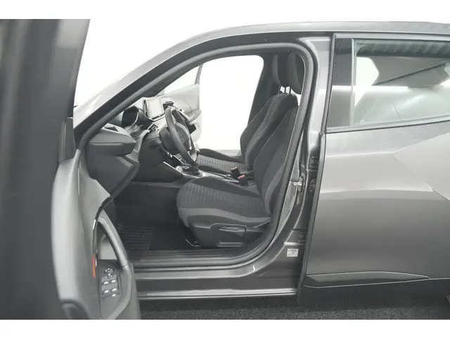 Peugeot 2008 PureTech 130 Active 2023 Benzine 24