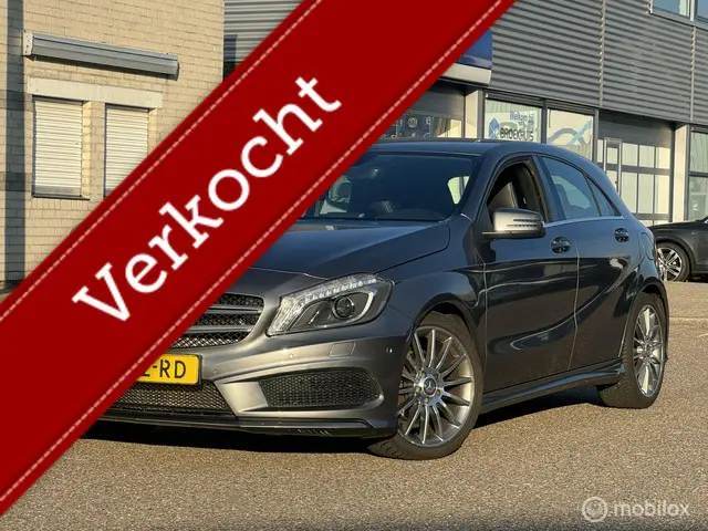 Mercedes-Benz A-Klasse 180 Benzine Automaat 2013 Benzine