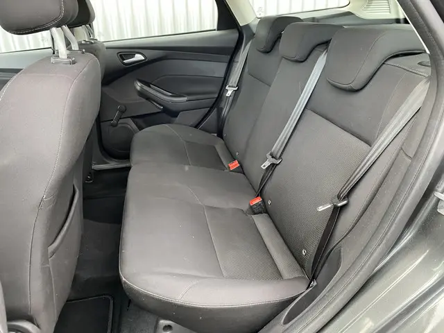 Ford Focus Wagon 1.0 Trend 2017 Benzine 6