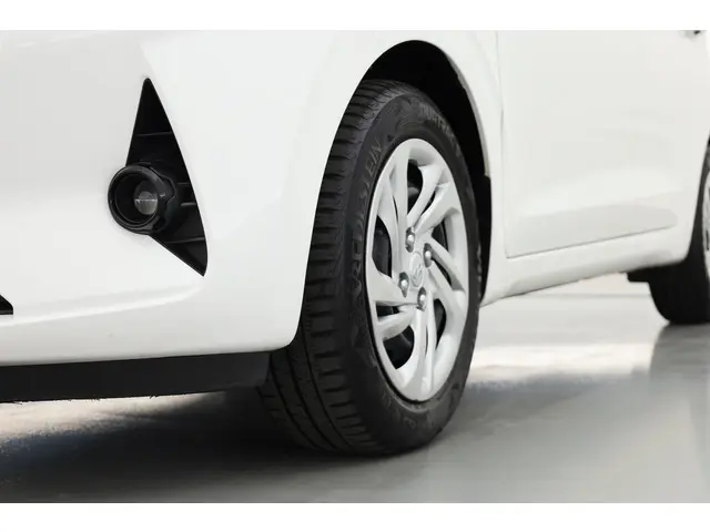 Hyundai i10 1.0 Comfort 5-zits 2022 Benzine 21