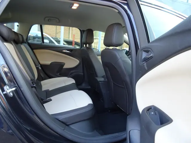 Opel Astra Sports Tourer 1.4 Innovation 2016 Benzine 10