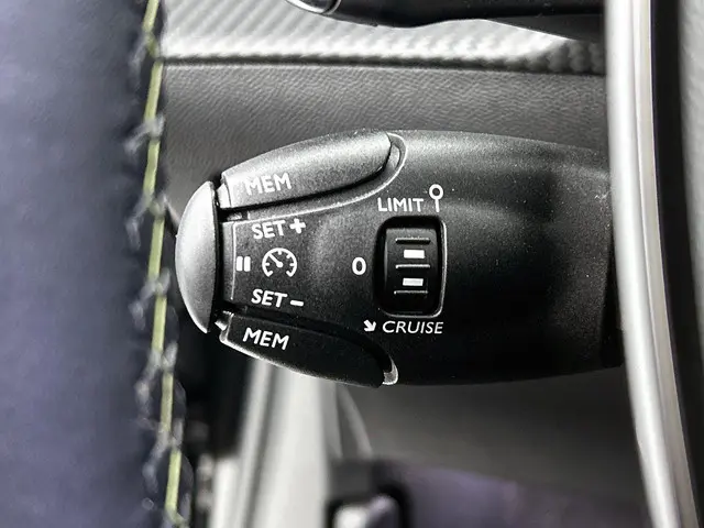 Peugeot 208 1.2 PureTech GT Aut. 2020 Benzine 6