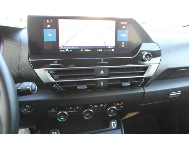 Citroën C4 1.2 PT 130 AUTOMAAT SHINE 2021 Benzine 19